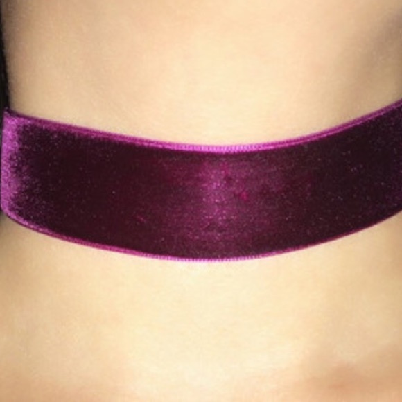 Velvet chocker - Picture 2 of 2